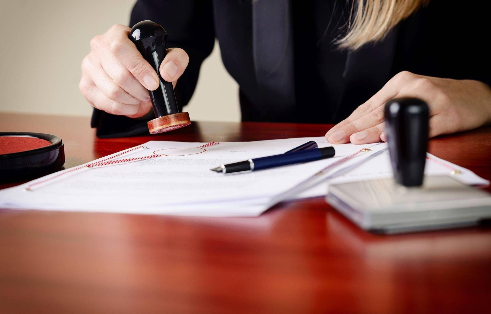 Reliable Notary and Document Signing Services